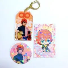 新品　弱虫ペダル　新開隼人　コラボカフェ本舗　缶バッジ　お守りキーホルダー　特典