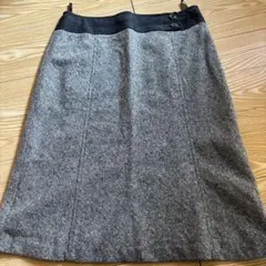 23区ツイードグレー タイトスカート 黒ウエストバンド