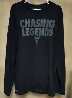 Nike Chasing Legends ロンT コービー ロゴ入り