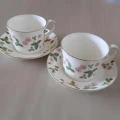 WEDGWOOD ワイルドストロベリー カップ＆ソーサー 2客セット