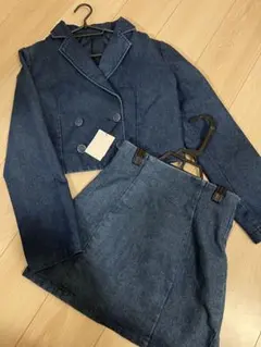 デニムブルーセットアップ（ジャケット＆スカート）