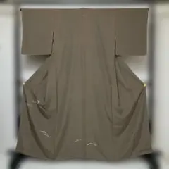 (処分市) No.2837 未使用正絹三日月兎金駒刺繍訪問着　落款　美品のサムネイル