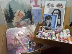 コラージュ素材、紙物　まとめ売り ①