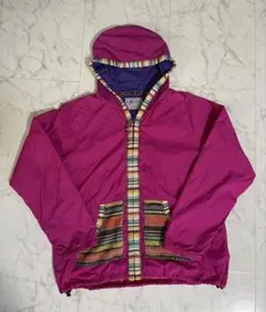 フード付きピンクナイロンジャケット　エスニック柄