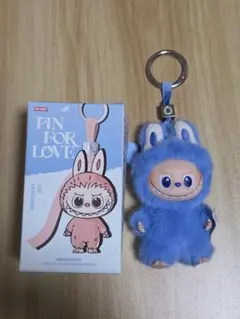 POP MART THE MONSTERS ぬいぐるみキーホルダー - メルカリ