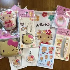 サンリオ　日焼けキティ　キーホルダー　巾着　ケース　爪みがき　セリア　ダイソー