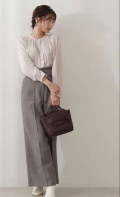 プロポーションボディドレッシング フリルネックブラウス