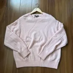ユニクロ プレミアムラムクルーネックセーター　ピンク