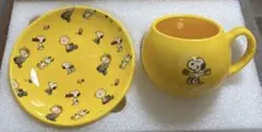 ✨新品未開封品✨マグカップとソーサーセット　スヌーピー