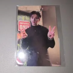 Item thumbnail for item cf7993f5-eb59-4427-b4c1-9cd47f36447e