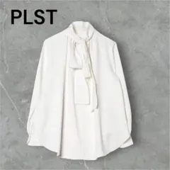 プラステ シャツ