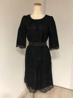 O521新品ベルト付き総レース使いブラックワンピースSサイズ