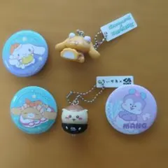 くら寿司 ビッくらポン シナモロール ちいかわ　BT21 缶バッチ　キーホルダー