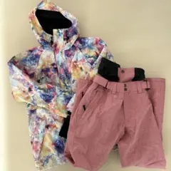 スノーボードウェアセット（ジャケット・ショートパンツ）