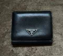 PRADA サフィアーノレザー 三つ折り財布 ブラックのサムネイル