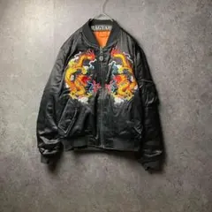 VINTAGE ブルゾン　古着　黒　和柄　刺繍　ユニセックス