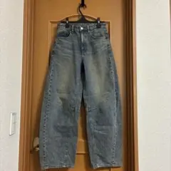 GU バレルレッグジーンズ