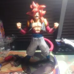 超サイヤ人4ゴジータ フィギュア