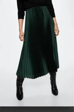【セール中♡】【新品】 MANGO スペイン製定番人気☆ロング丈スカート（深緑）のサムネイル