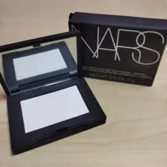 NARS ライトリフレクティング トランスルーセント パウダープレスト Nのサムネイル