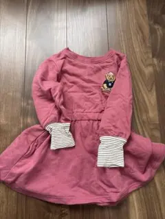 プティマイン　ピンクのフレアワンピース クマ刺繍