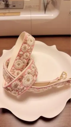 ピンク　インド刺繍リボン　ショルダーストラップ 花柄　ハンドメイド