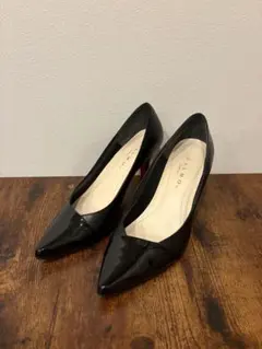 ブラック ポインテッドトゥ ハイヒール