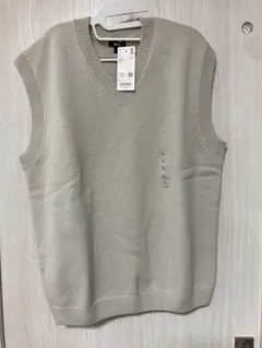 ベージュ Vネック ニットベスト Lサイズ　UNIQLO ユニクロ