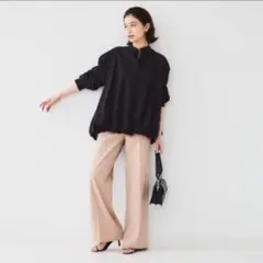 アンタイトル【朝比奈 彩×Oggi×UNTITLED 】バルーンヘムブラウス　黒のサムネイル