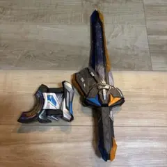 バンダイ　仮面ライダーギーツ　DXレイジングソード&コマンドツインバックル