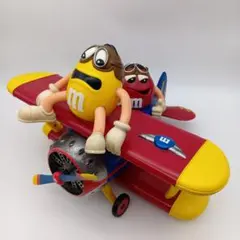①M&M's 飛行機フィギュア