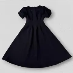【美品】BIRTHDAY BASH ウエストタックスクエアカラーAラインドレスのサムネイル
