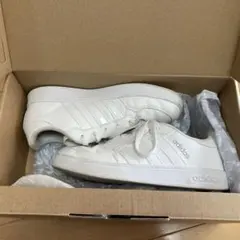 adidas アディダス　スニーカー　白　22cm