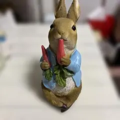 Peter Rabbit 置物 青いジャケット ニンジン