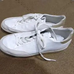 ECCOメンズスニーカー　25.5