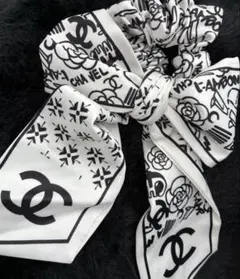 ヘアゴムシュシュ　CHANEL