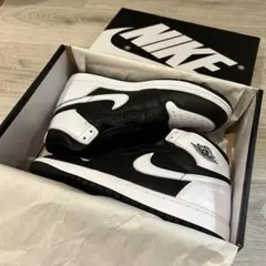 ナイキ エア ジョーダン 1 レトロ HIGH OG ”リバース パンダ”