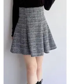 定価半額！新品未使用: MERCURYDUO カットツィードミニスカパン