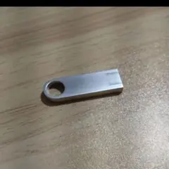 シルバー USBメモリ スリムデザイン