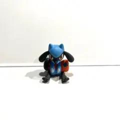 ポケモン　モンコレ　フィギュア　指人形　リオル