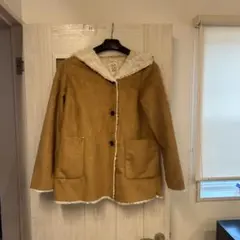 アーバンリサーチドアーズ フェイクムートンコート フーデッド キャメル ON