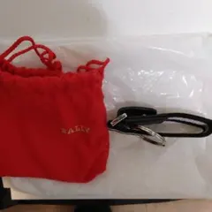 BALLY レッドポーチとキーホルダーセット