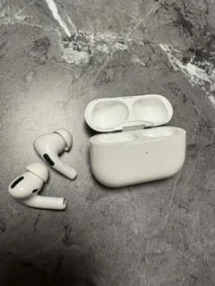 （ジャンク品）Apple AirPods Pro 第2世代　ホワイト Yahoo!オークション -「airpods pro 第2世代 ジャンク」の落札