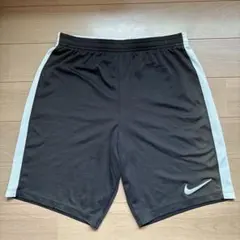 NIKE ハーフパンツ ブラック ホワイトのサムネイル