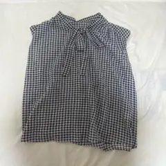 ノースリーブ　ブラウス　GU