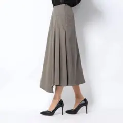 Mila Owen アシンメトリー　ロングスカート　ベージュ　プリーツのサムネイル
