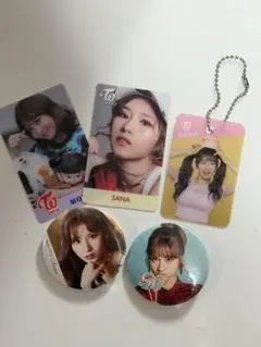 TWICE サナ モモ グッズセット 缶バッジ アクリルキーホルダー