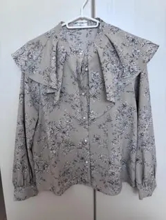 しまむら 花柄フリルブラウス　ビックカラー　L　ベージュ