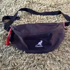 KANGOL ボディバッグ 黒 赤ジッパーのサムネイル