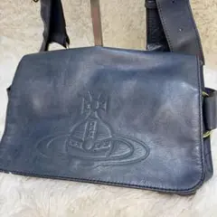 ヴィヴィアンウエストウッド アコード ショルダーバッグ オーブ 型押し レザー